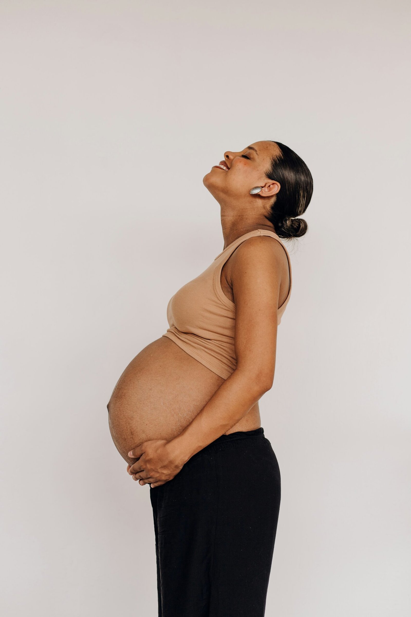 Does your hospital offer occupational and physical therapy before and after birth?